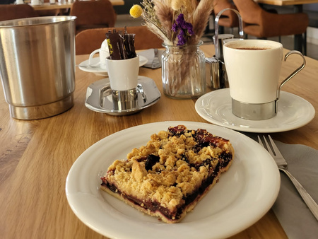 3c9cbbc9-1d02-49c2-bfe7-4a0812a589a7